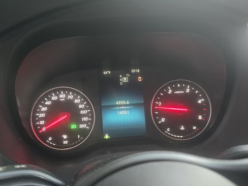 Used 2024 Mercedes-Benz Sprinter 2500 image 6