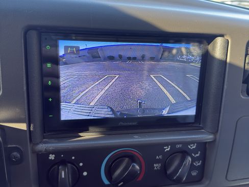 Used 1999 Ford F250 2WD SuperCab Super Duty image 9