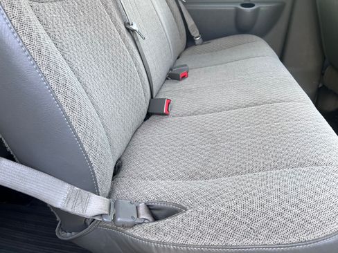 Used 2017 Chevrolet Express 3500 LS image 8