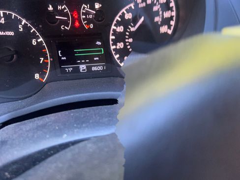 Used 2015 Nissan Sentra S image 1