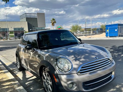 Used 2013 MINI Cooper Hardtop FWD image 4