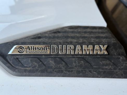 Used 2024 Chevrolet Silverado 2500 LT w/ Convenience Package AWD/4WD image 16
