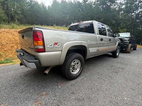 Used 2002 Chevrolet Silverado 2500 LS w/ Electrical Convenience Pkg AWD/4WD image 9