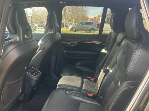 Used 2017 Volvo XC90 T6 Inscription w/ Vision Package image 14