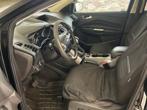 Used 2016 Ford Escape SE FWD image 9