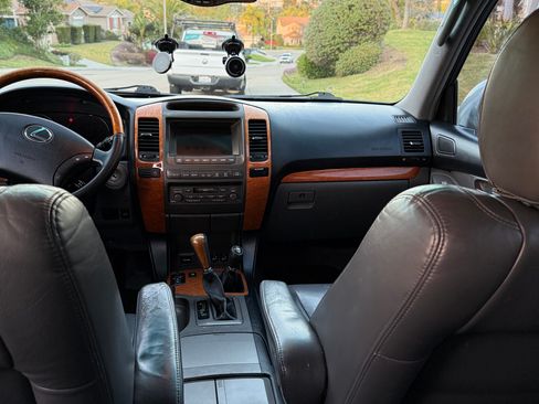 Used 2005 Lexus GX 470 470 Sport Utility 4D image 9