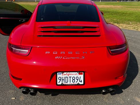 Used 2012 Porsche 911 Carrera S image 8