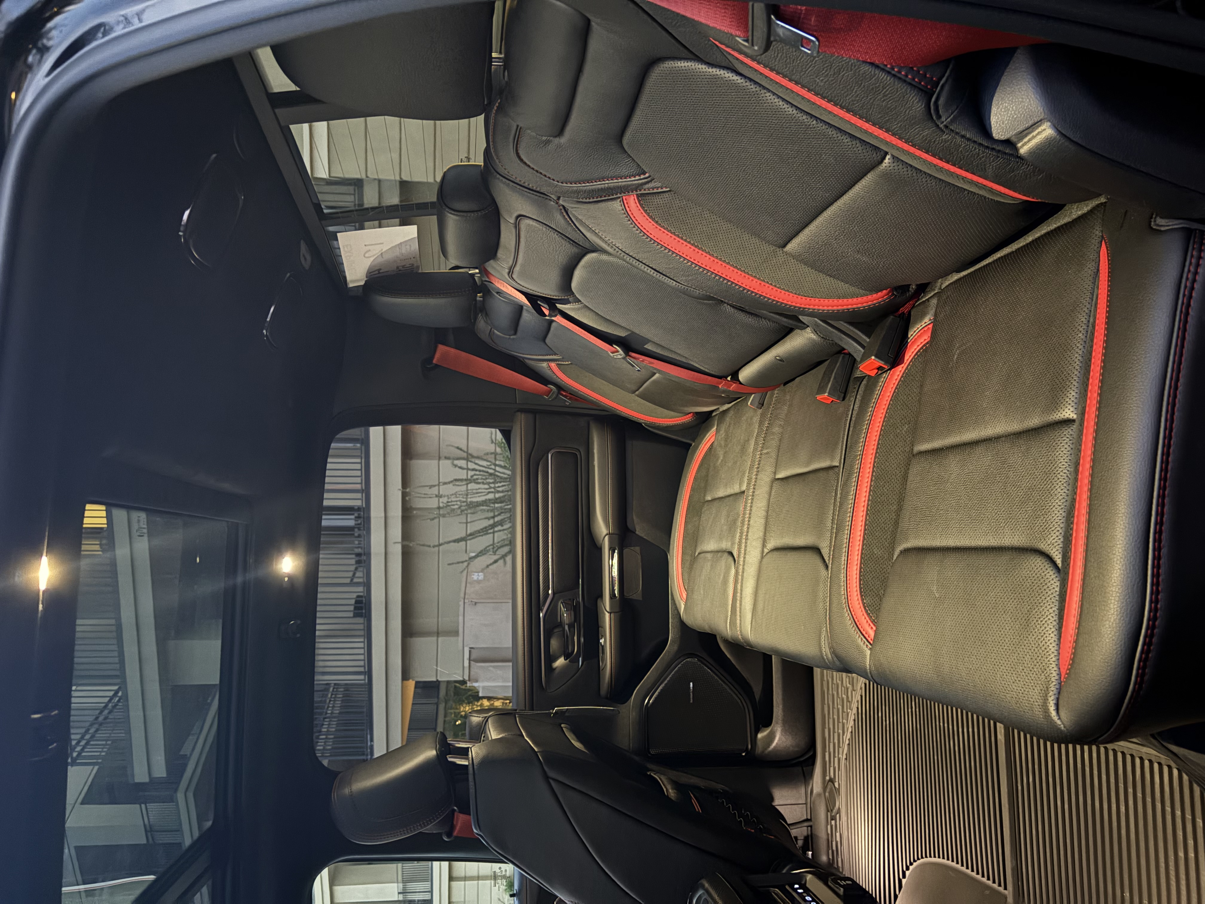 Used 2027 RAM 1500 4x4 Crew Cab image 5