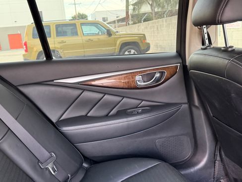 Used 2014 INFINITI Q50 Sport w/ Technology Package image 14