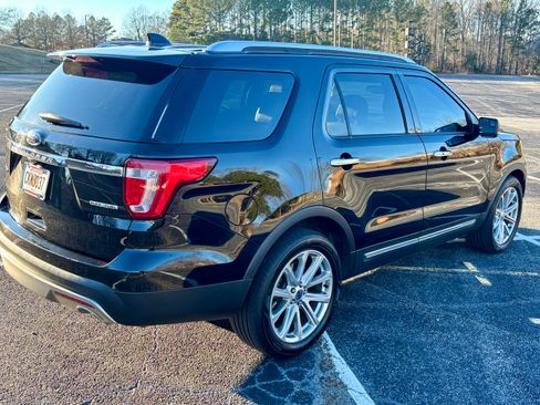 Used 2016 Ford Explorer Limited FWD image 10