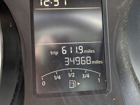 Used 2017 Volkswagen Jetta S image 10