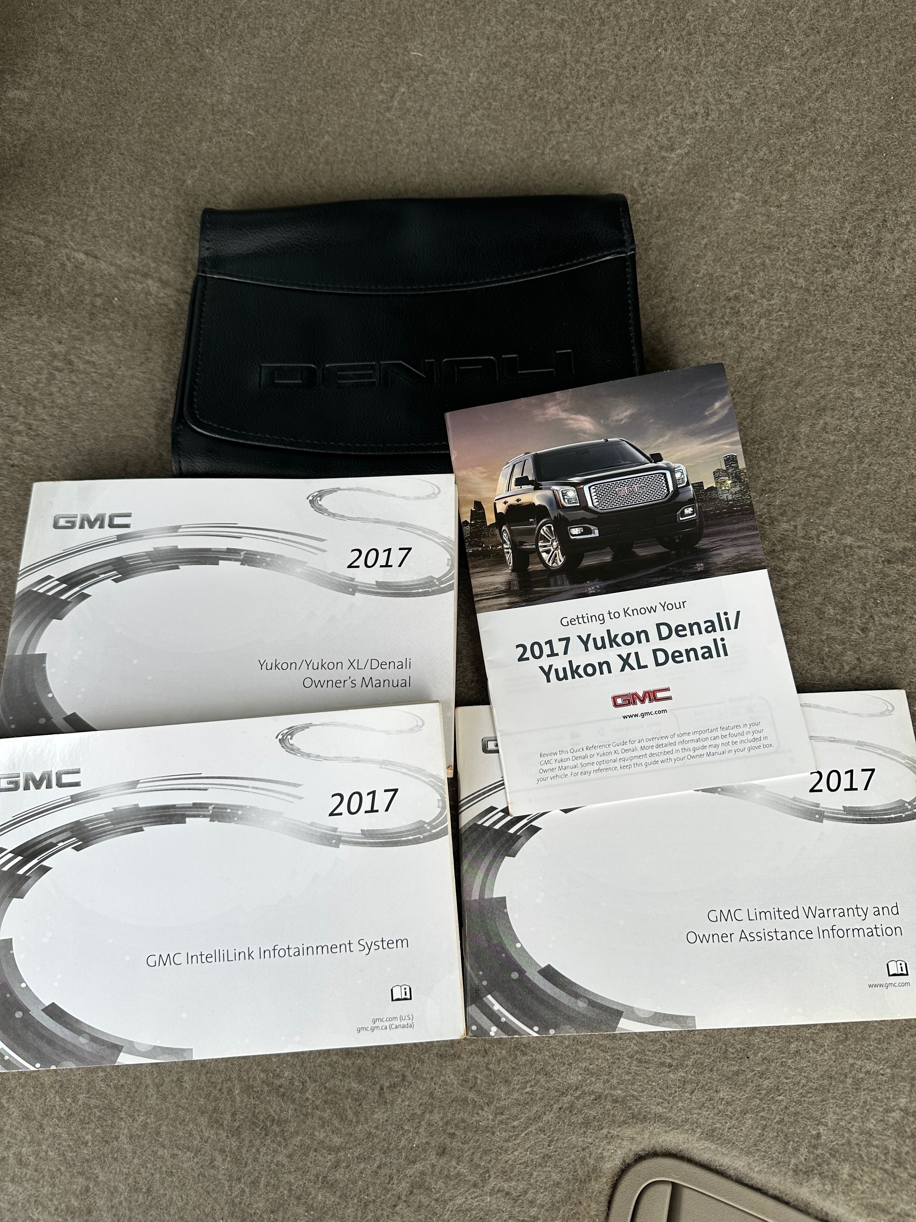 Used 2017 GMC Yukon XL Denali w/ Open Road Package AWD/4WD image 29