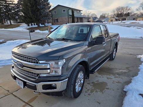 Used 2019 Ford F150 Lariat w/ Equipment Group 502A Luxury image 2