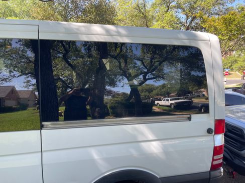 Used 2011 Mercedes-Benz Sprinter 2500 image 8