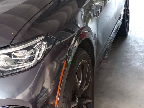 Used 2022 BMW X7 xDrive40i w/ M Sport Package image 18