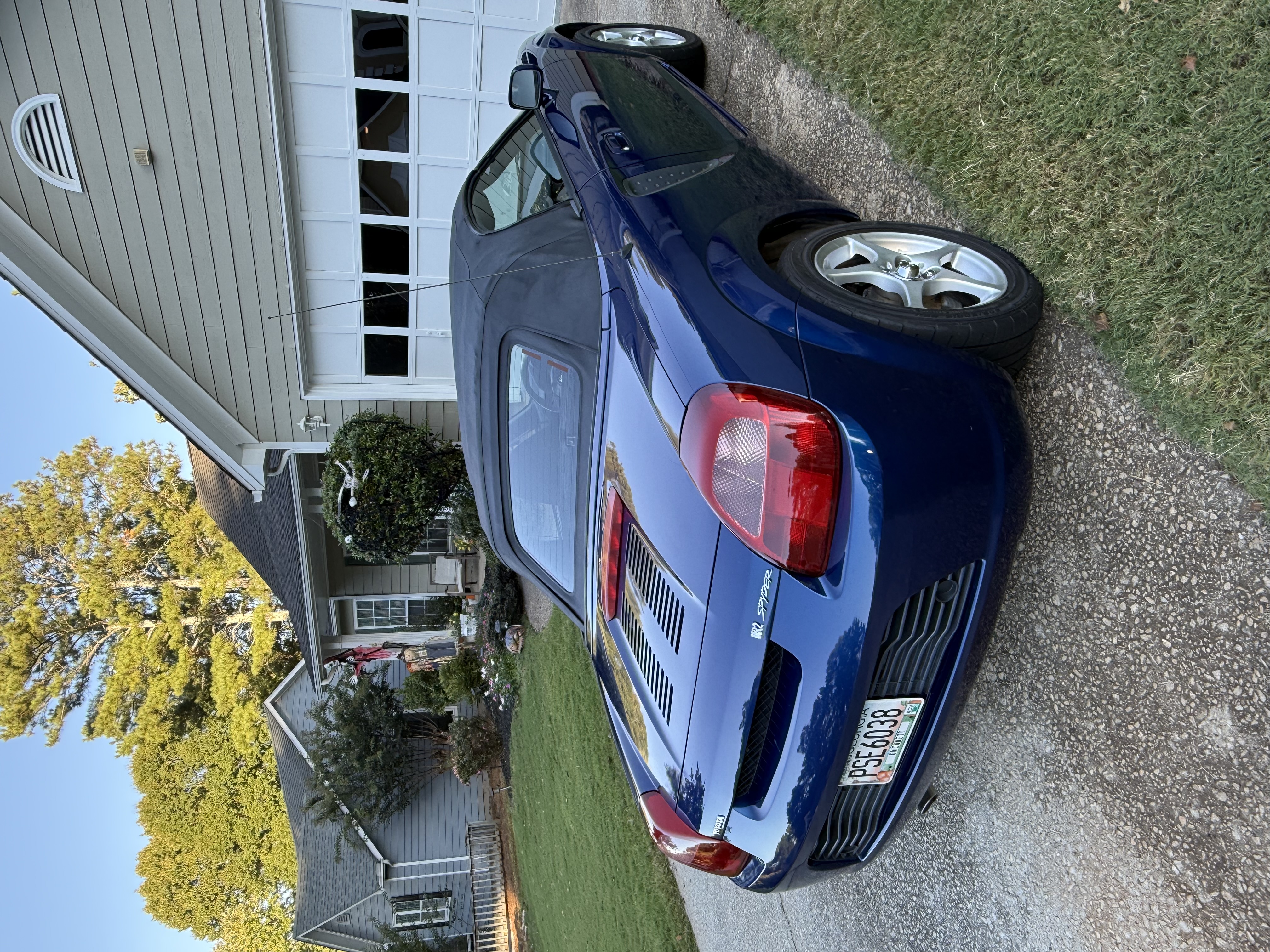 Used 2002 Toyota MR2 RWD image 5