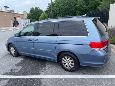 Used 2010 Honda Odyssey EX image 1