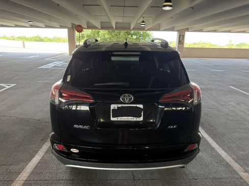 Used 2016 Toyota RAV4 XLE FWD image 5
