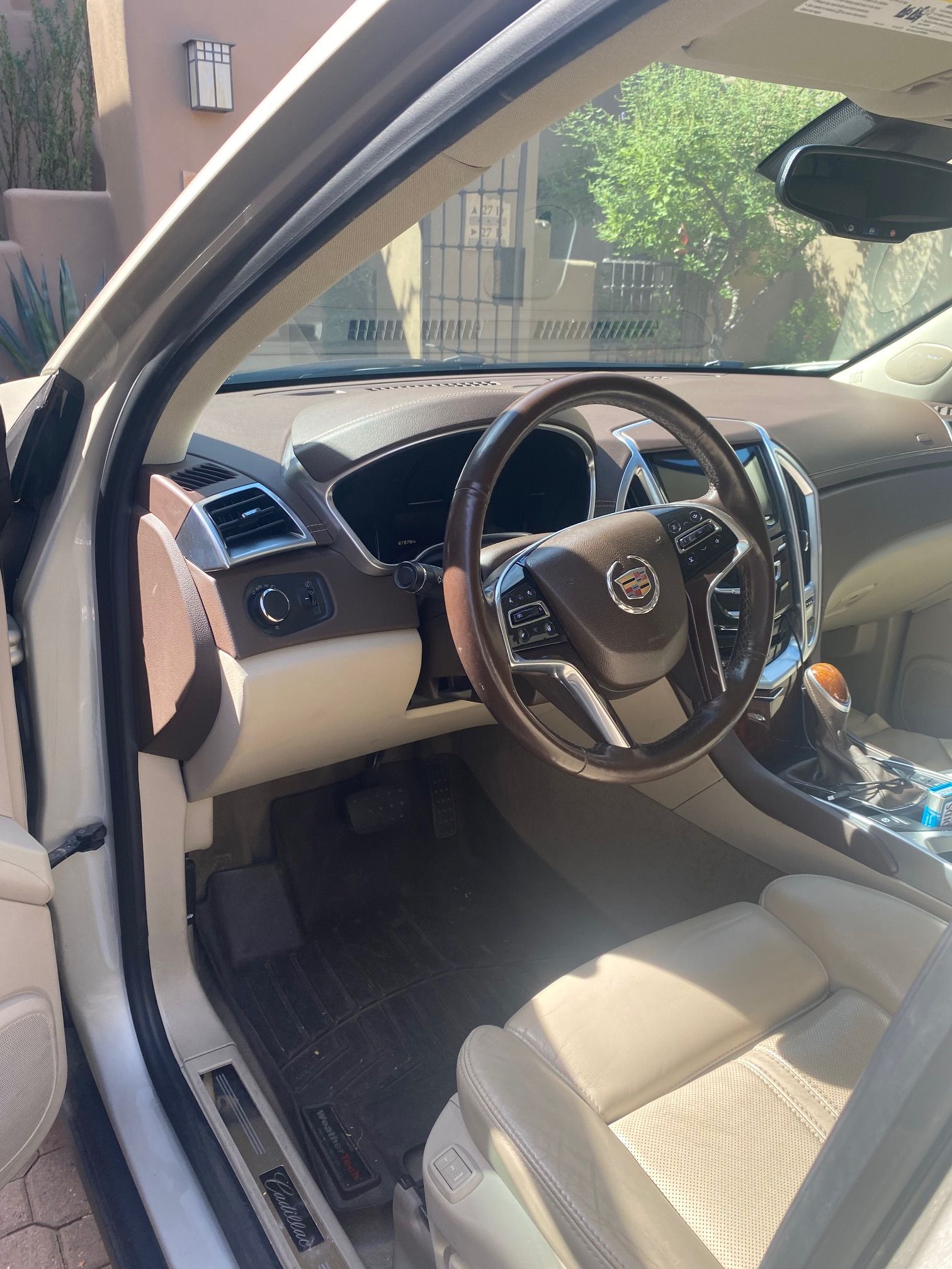 Used 2016 Cadillac SRX Luxury w/ Driver Awareness Package FWD image 9
