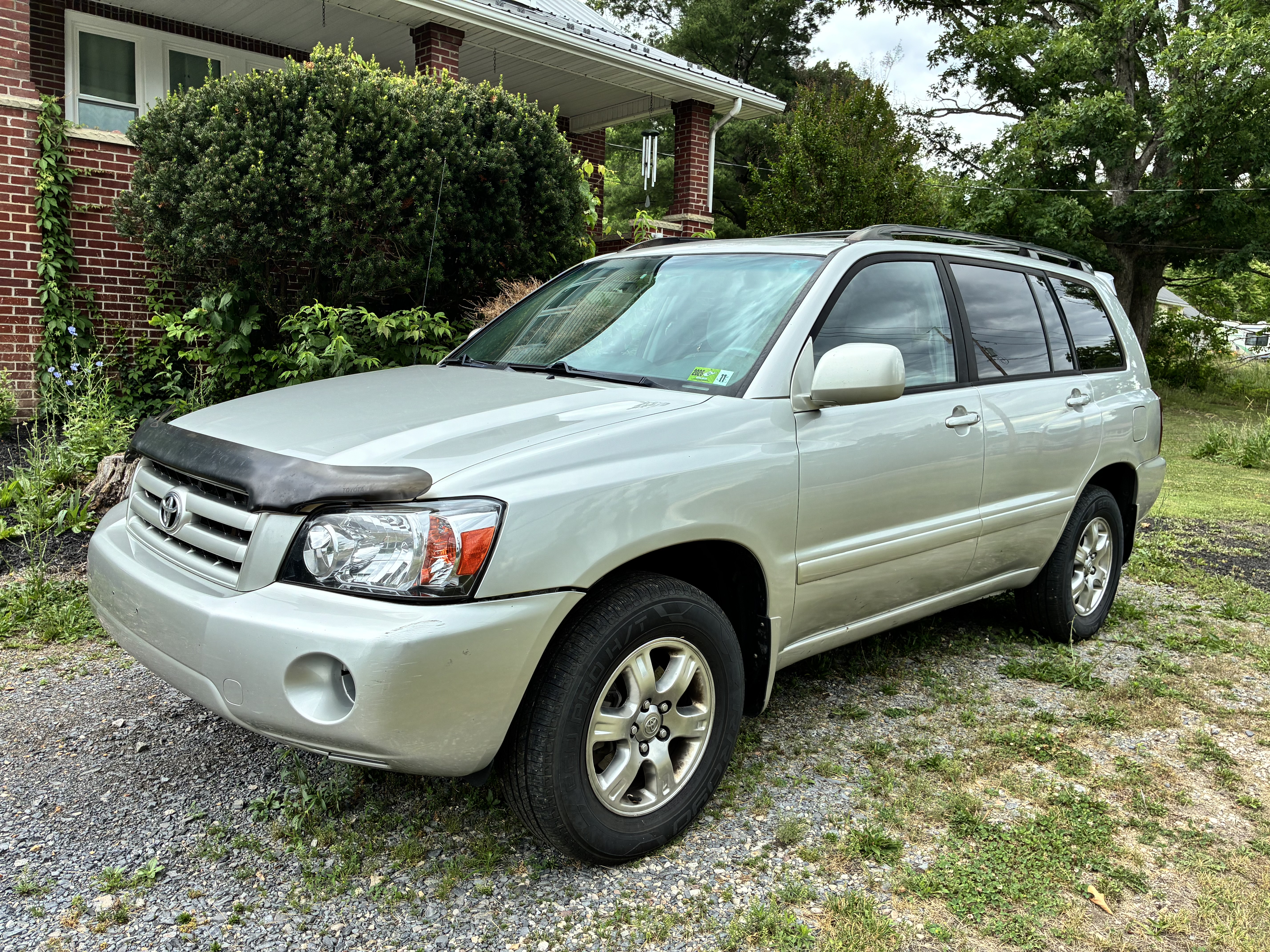 Used 2007 Toyota Highlander 4WD V6 w/ 3rd Row image 1