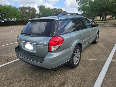 Used 2009 Subaru Outback 3.0R Limited image 13
