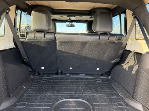 Used 2015 Jeep Wrangler Unlimited Sahara w/ Dual Top Group image 13