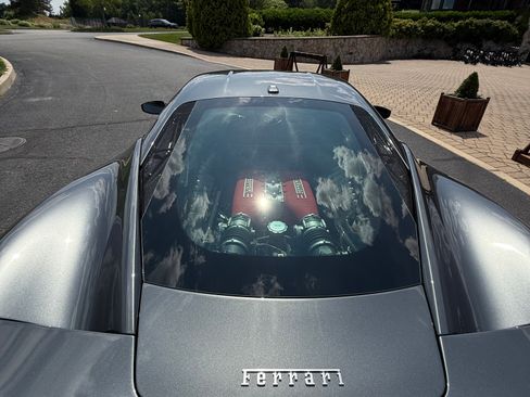 Used 2011 Ferrari 458 Italia Coupe RWD image 21