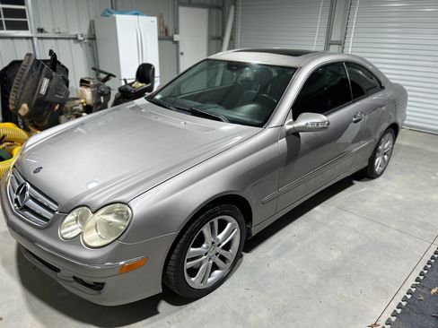 Used 2006 Mercedes-Benz CLK 350 Coupe image 5