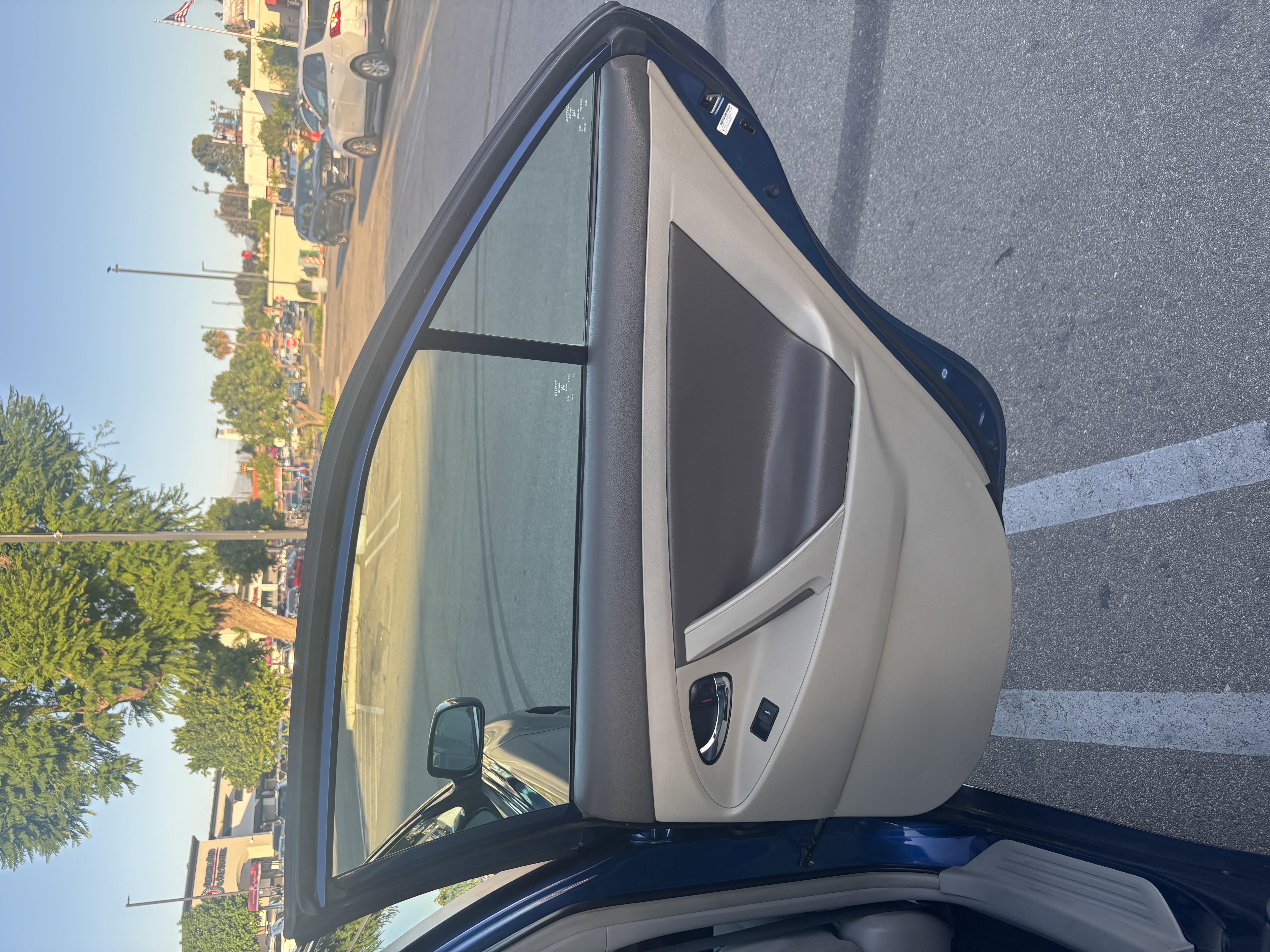 Used 2010 Toyota Camry FWD image 15