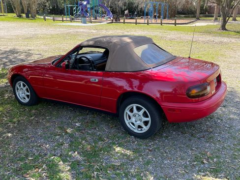 Used 1995 MAZDA MX-5 Miata RWD image 4
