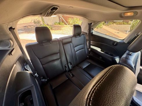 Used 2019 Honda Pilot Elite image 14