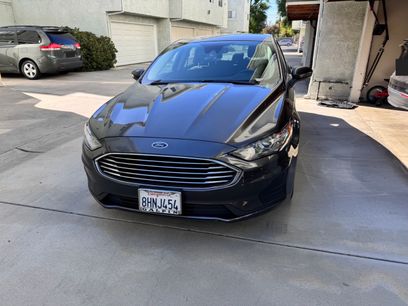 Used 2019 Ford Fusion SE