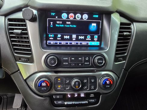 Used 2018 Chevrolet Tahoe 2WD w/ Enhanced Driver Alert Package image 10