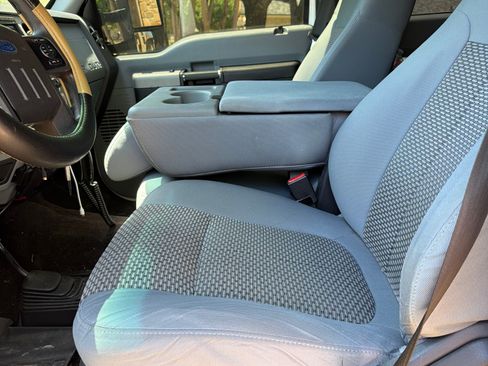 Used 2015 Ford F250 XLT image 10