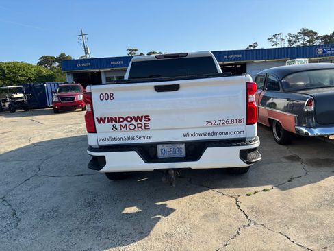 Used 2021 Chevrolet Silverado 1500 Custom image 4