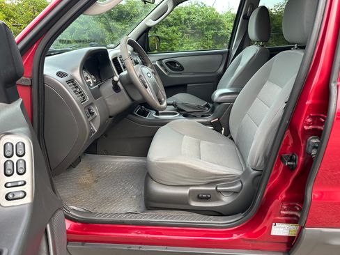 Used 2007 Ford Escape XLT AWD/4WD image 9