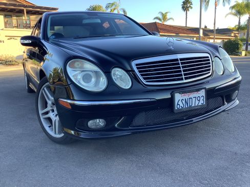 Used 2004 Mercedes-Benz E 55 AMG Sedan image 4