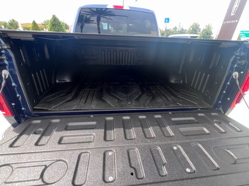 Used 2016 Ford F150 Platinum w/ Equipment Group 701A Luxury AWD/4WD image 16