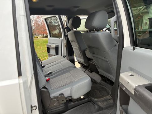 Used 2013 Ford F250 XLT image 12