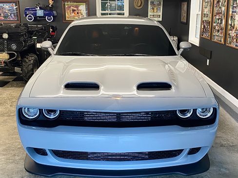 Used 2022 Dodge Challenger SRT Hellcat Redeye RWD image 21