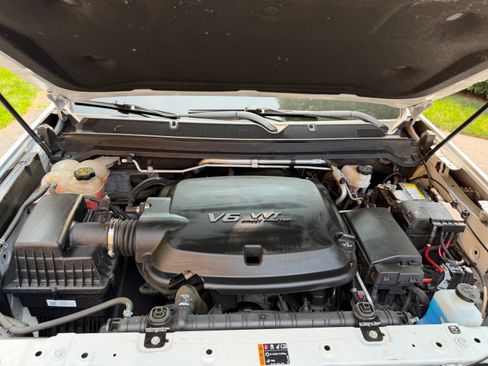 Used 2022 Chevrolet Colorado ZR2 AWD/4WD image 16