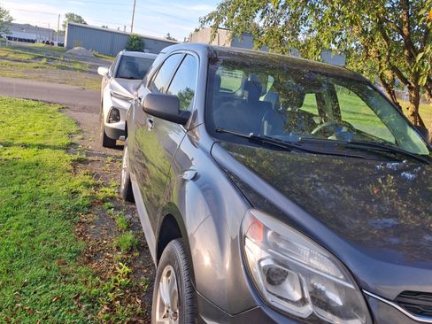 Used 2017 Chevrolet Equinox LS AWD/4WD image 1
