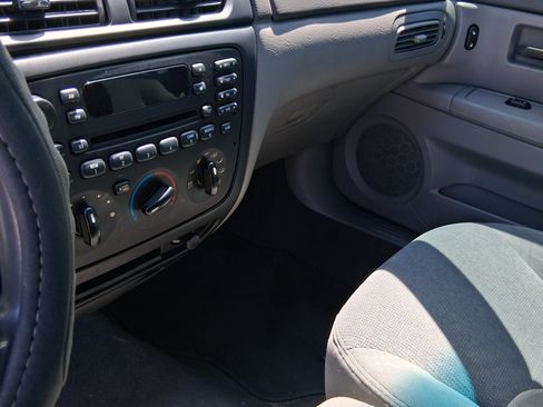 Used 2001 Ford Taurus SES image 9