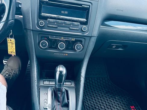 Used 2012 Volkswagen GTI 4-Door FWD image 8