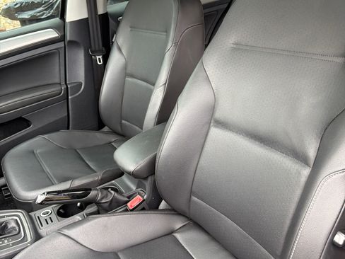 Used 2017 Volkswagen Golf SEL image 15