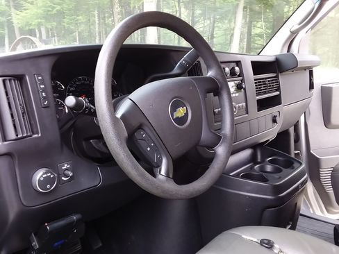 Used 2012 Chevrolet Express 3500 LS w/ Power Package RWD image 12