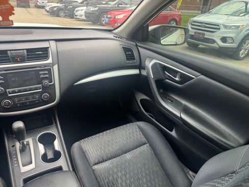 Used 2017 Nissan Altima 2.5 S w/ Power Driver Seat Package image 13