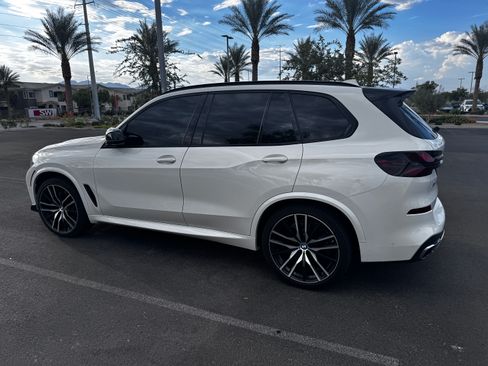 Used 2019 BMW X5 xDrive50i w/ M Sport Package AWD/4WD image 5