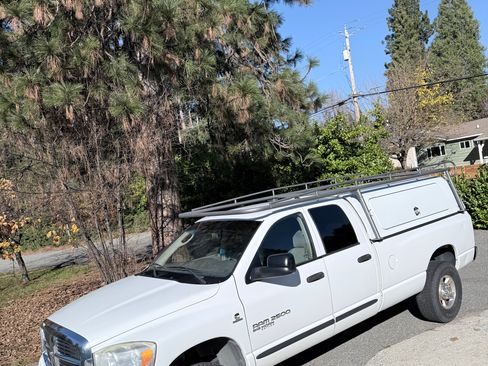 Used 2006 Dodge Ram 2500 Truck SLT w/ Quad Cab Big Horn Value Group image 9