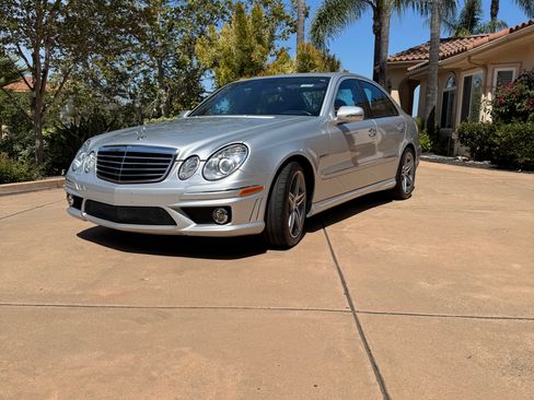 Used 2008 Mercedes-Benz E 63 AMG Sedan image 5